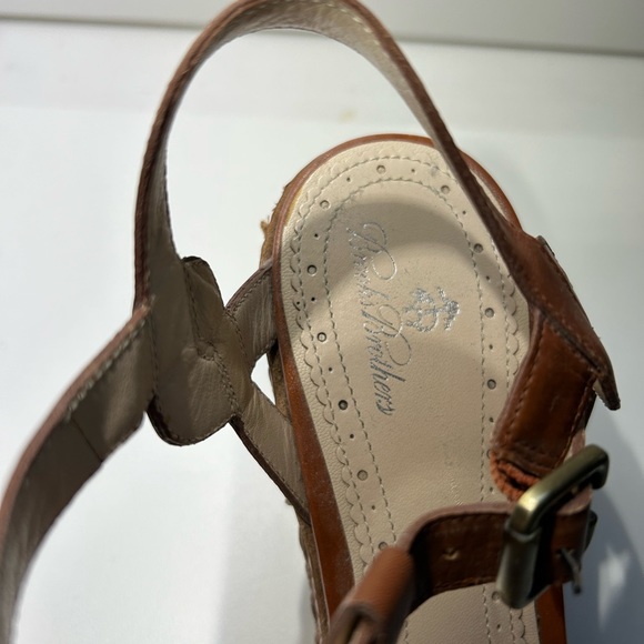 Brooks Brothers Espadrilles.Color: Tan Size 9 - Picture 3 of 7